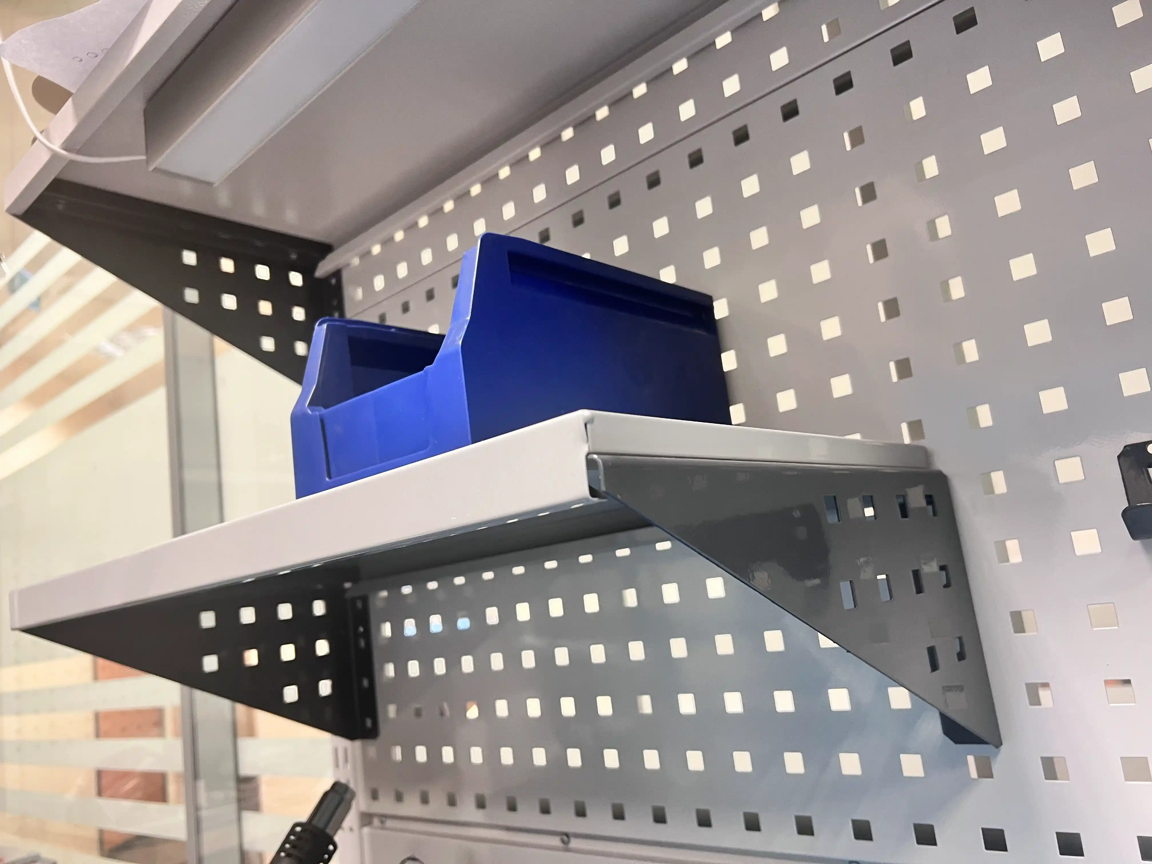 CTR 1602.L14.5-1 Верстак слесарный 1670x1593x743 мм